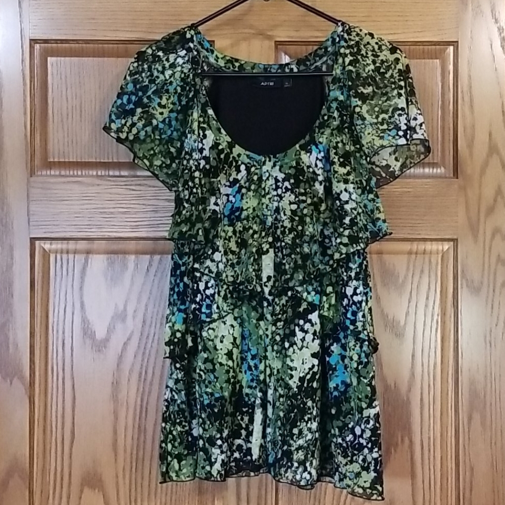 Apt. 9 Green and Black Tiered Ruffle Blouse